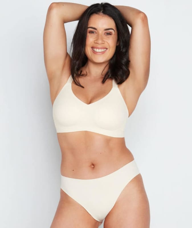 Bendon Comfit Collection High Cut Brief - Novelle Peach Knickers