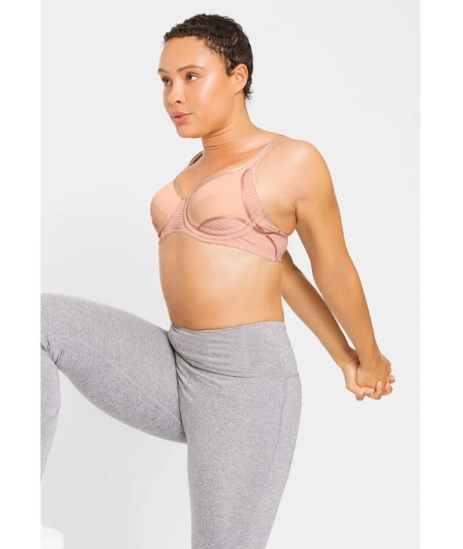 Berlei Electrify Underwire Sports Bra - Soft Powder Bras 